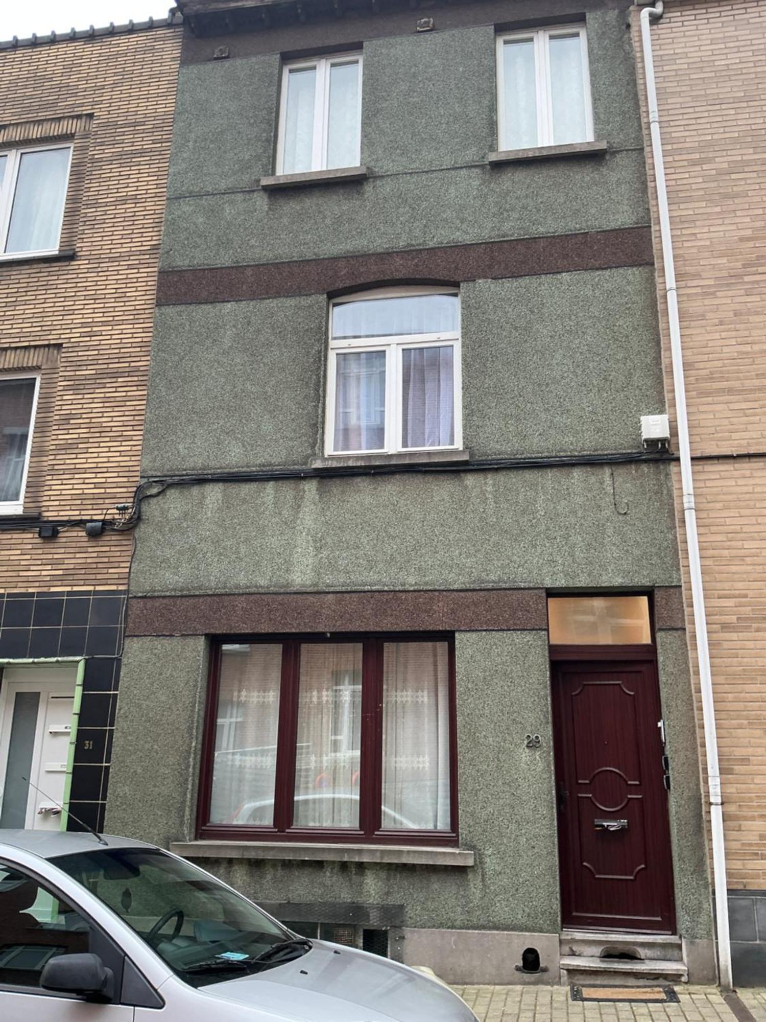 Spacieux Avec Terrasse Et Garage Prive * Brüssel